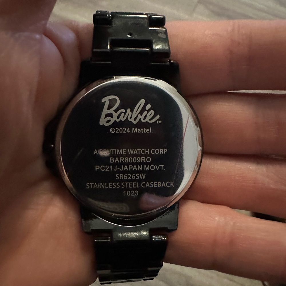 Martell Barbie watch with Swarovski crystals new in box. Very rare watch. - Picture 7 of 8